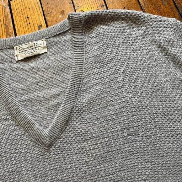 Vintage 90s Christian Dior Made in USA Men Light Grey Luxury Knit V Neck Sweater - Picture 4 of 4